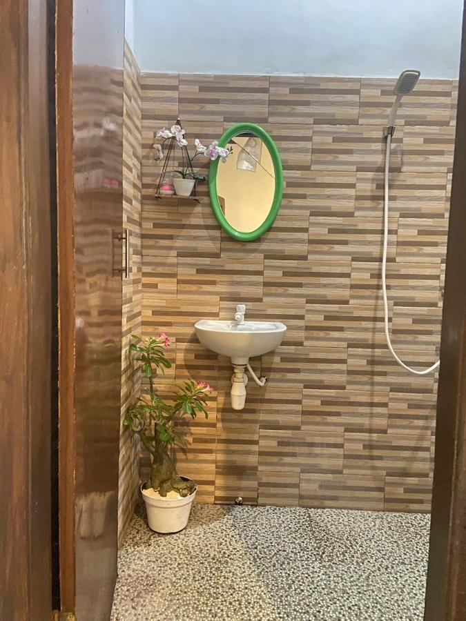 Kuwera Homestay Batununggul エクステリア 写真